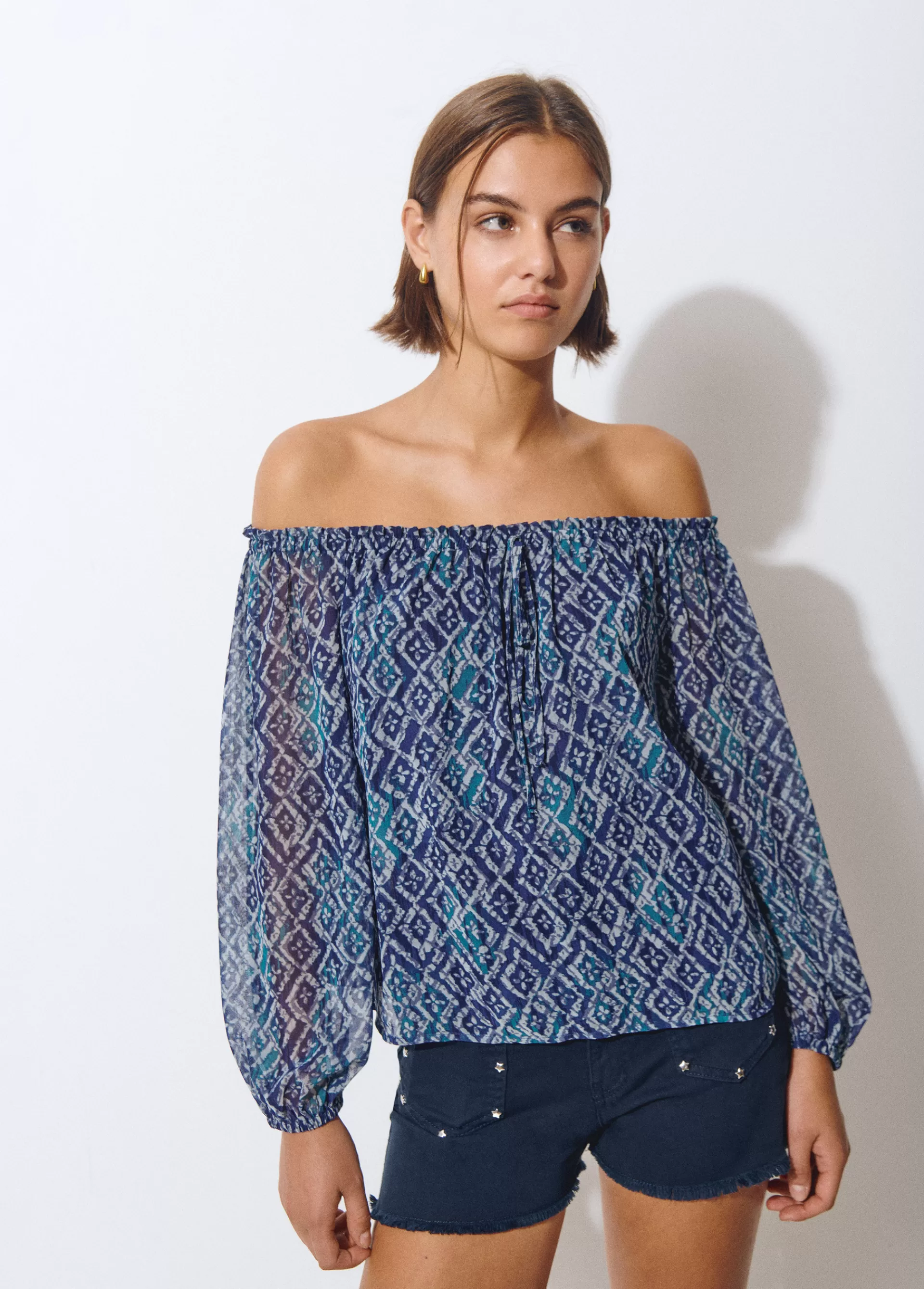 Brownie Blusa offshoulder estampado ikat